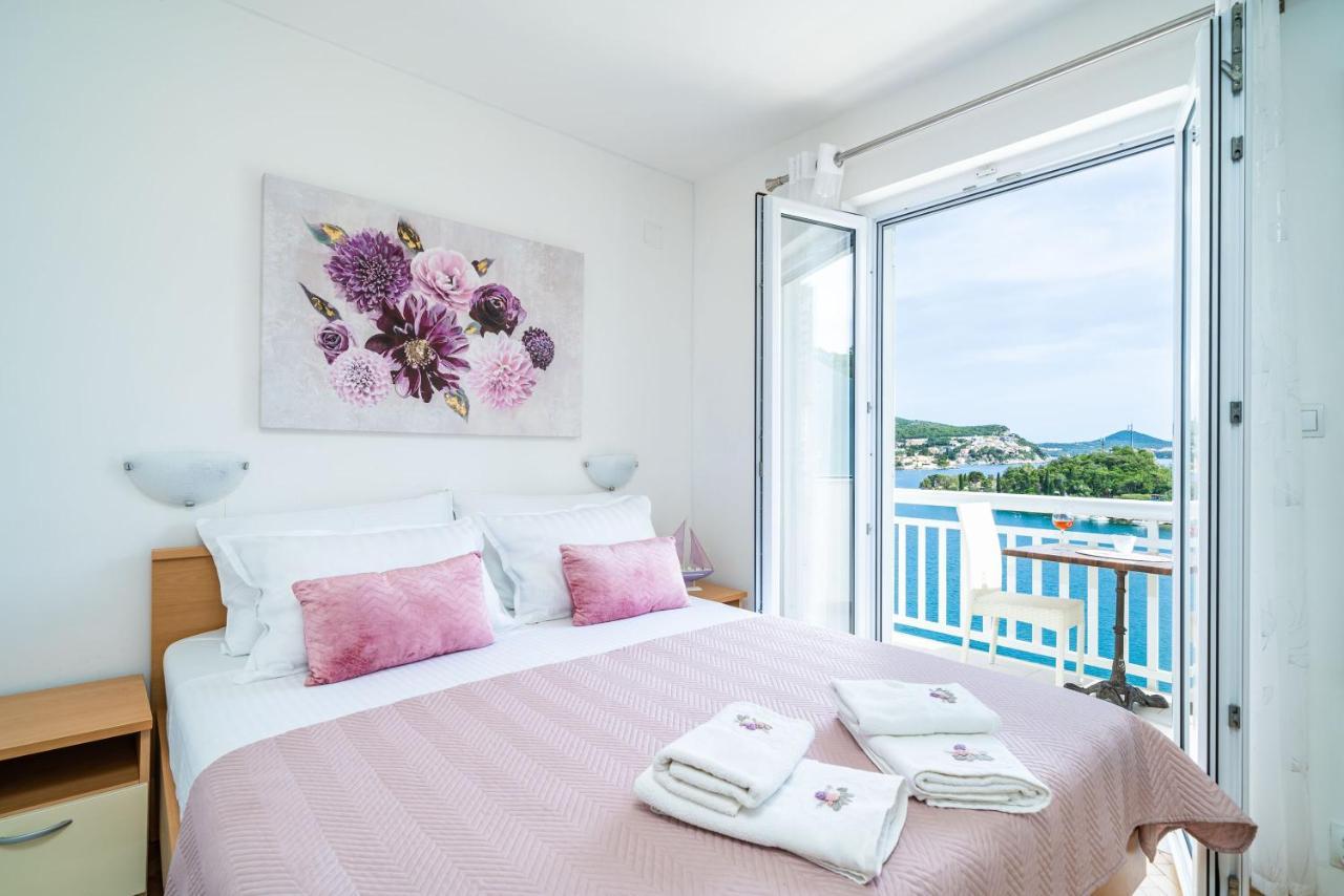 Ivanka Apartment *