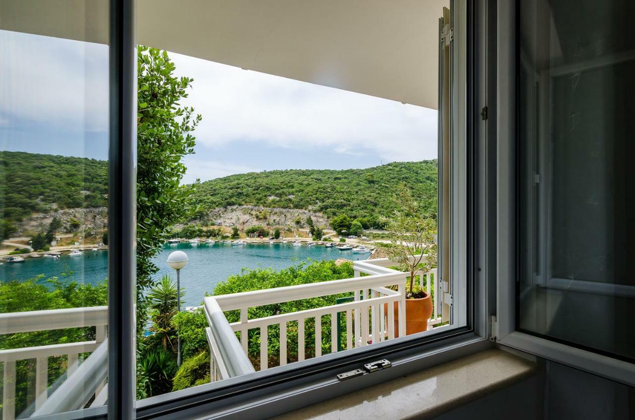 Ivanka * Zaton (Dubrovnik-Neretva)